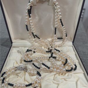 Authentic Akoya and Onyx Necklace and Bracelet Set